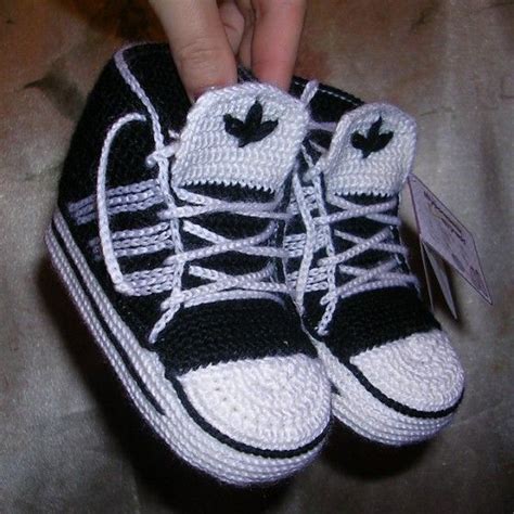 häkelanleitung adidas schuhe|Schnelle Babyschuhe häkeln, Babybooties .